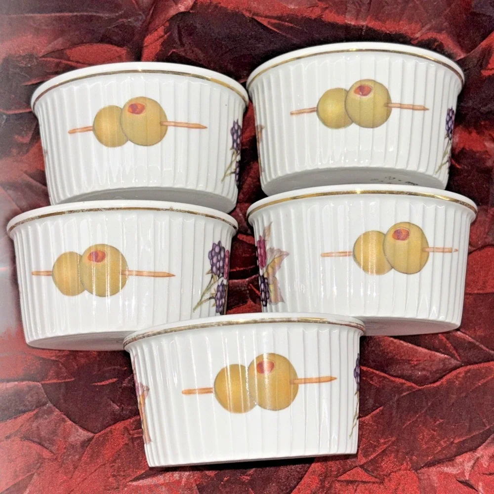 Royal Worcester Evesham Gold Ramekins (5) England Porcelain Berries Olives EUC